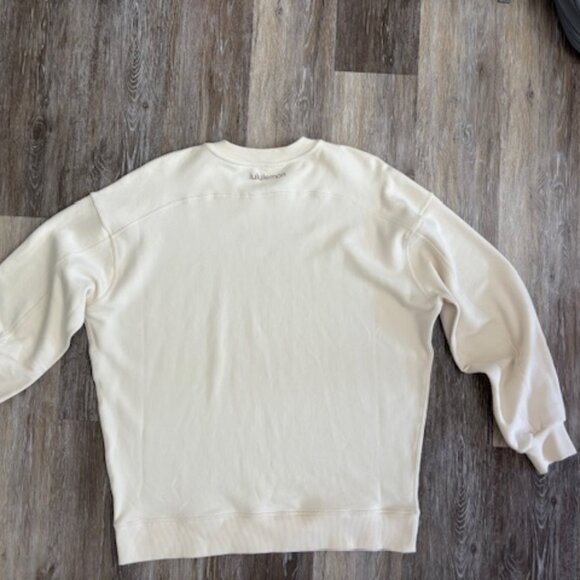 BNWT - Lululemon - Perfectly Oversized Crew - Size S - Picture 12 of 12